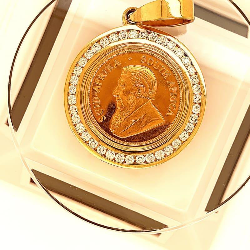 24k Krugerrand Coin With 18k 8ct SI Diamond Coin Bezel - Seattle Gold Grillz