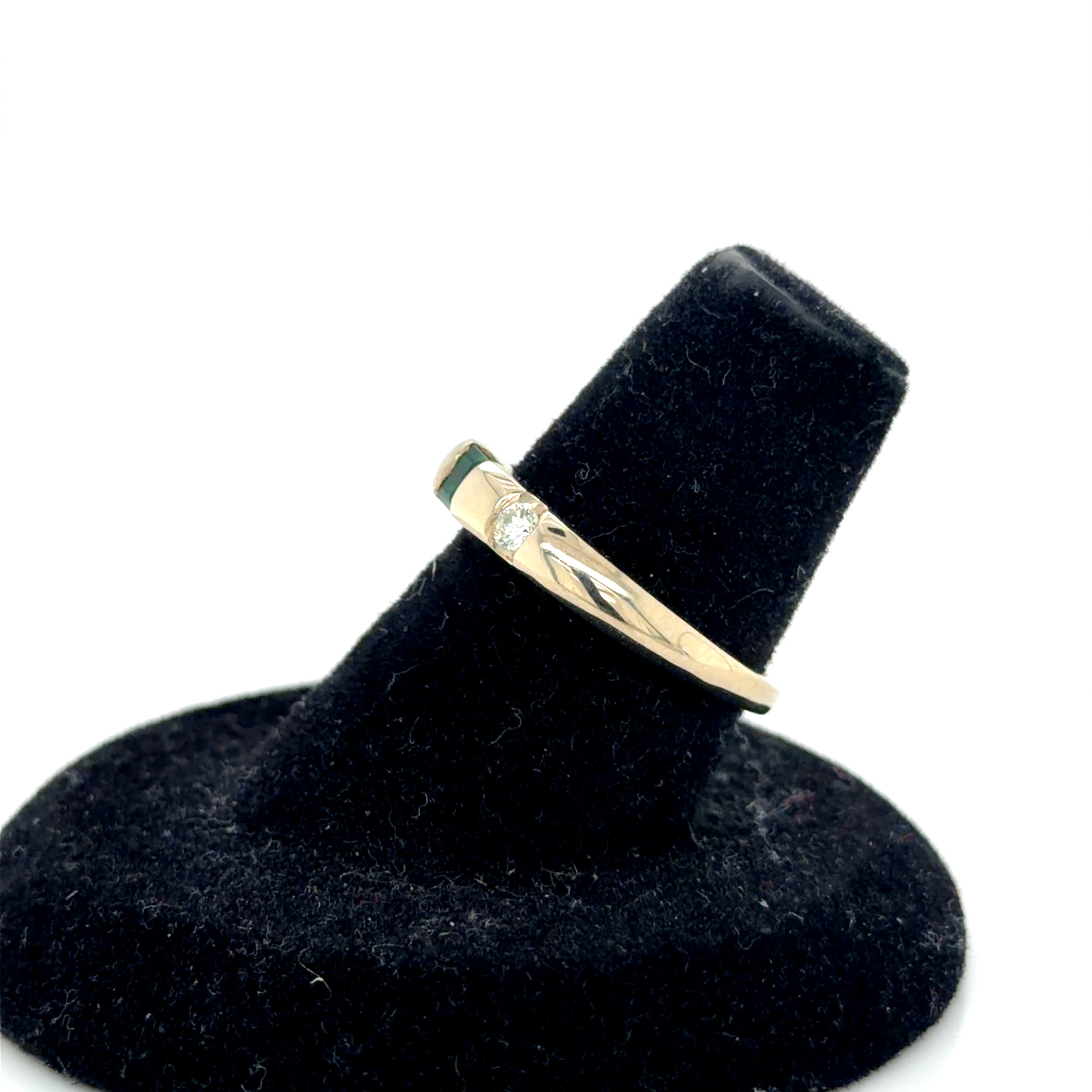 14k Princess Cut Emerald Diamond Ring 2.9g