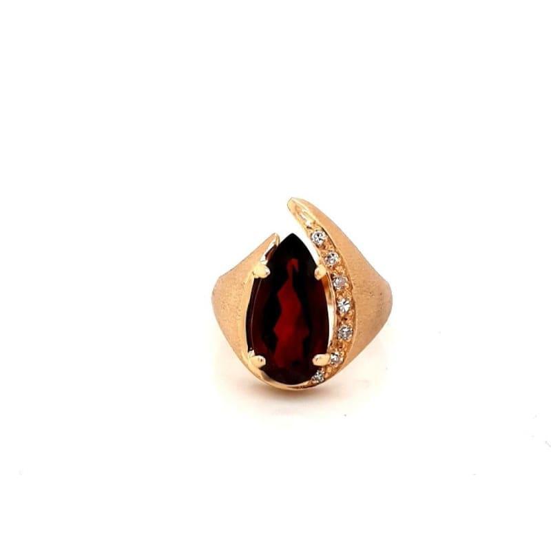 14k Yellow Gold Diamond & Garnet Ring - Seattle Gold Grillz