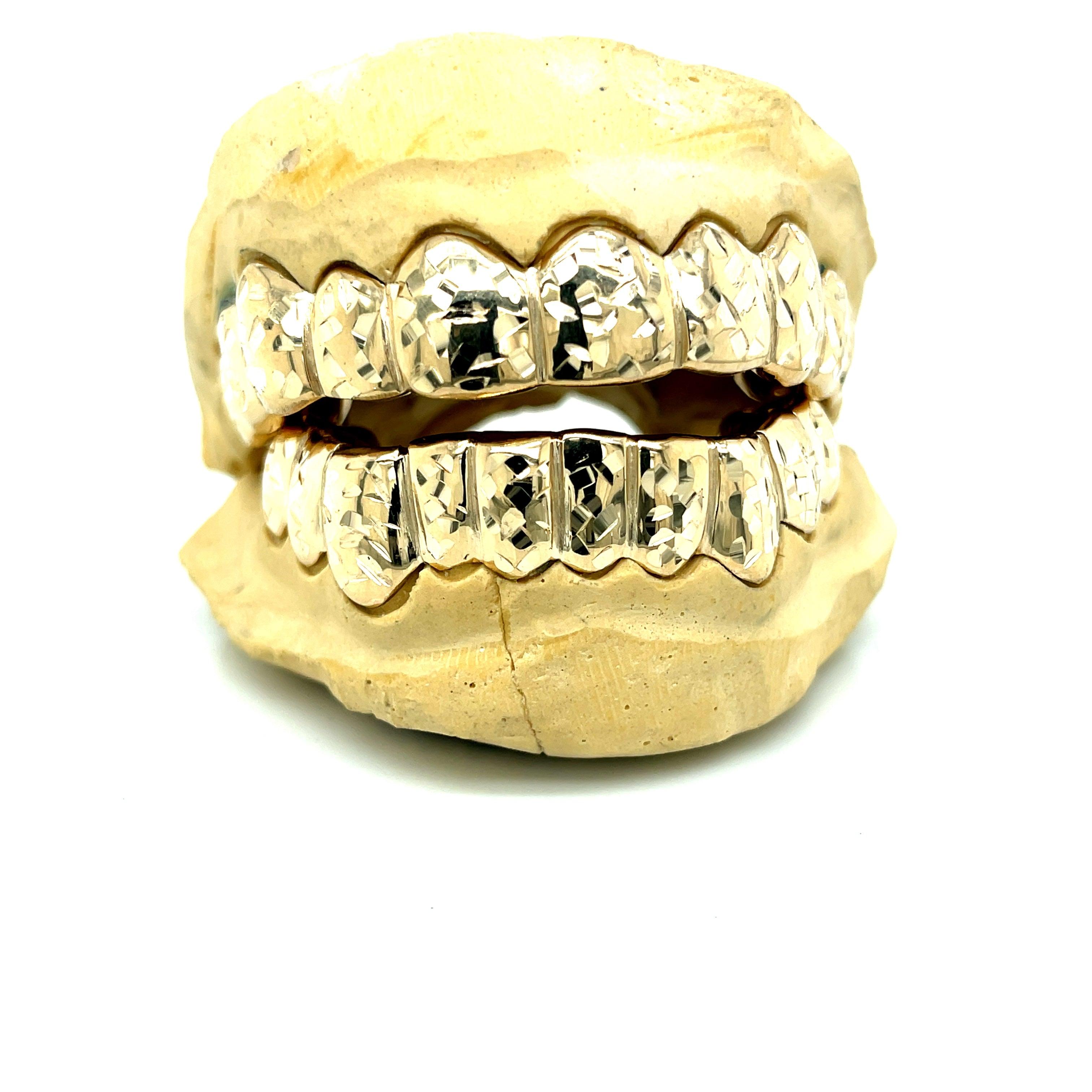 20pc Gold Leaf Cut Grillz - Seattle Gold Grillz