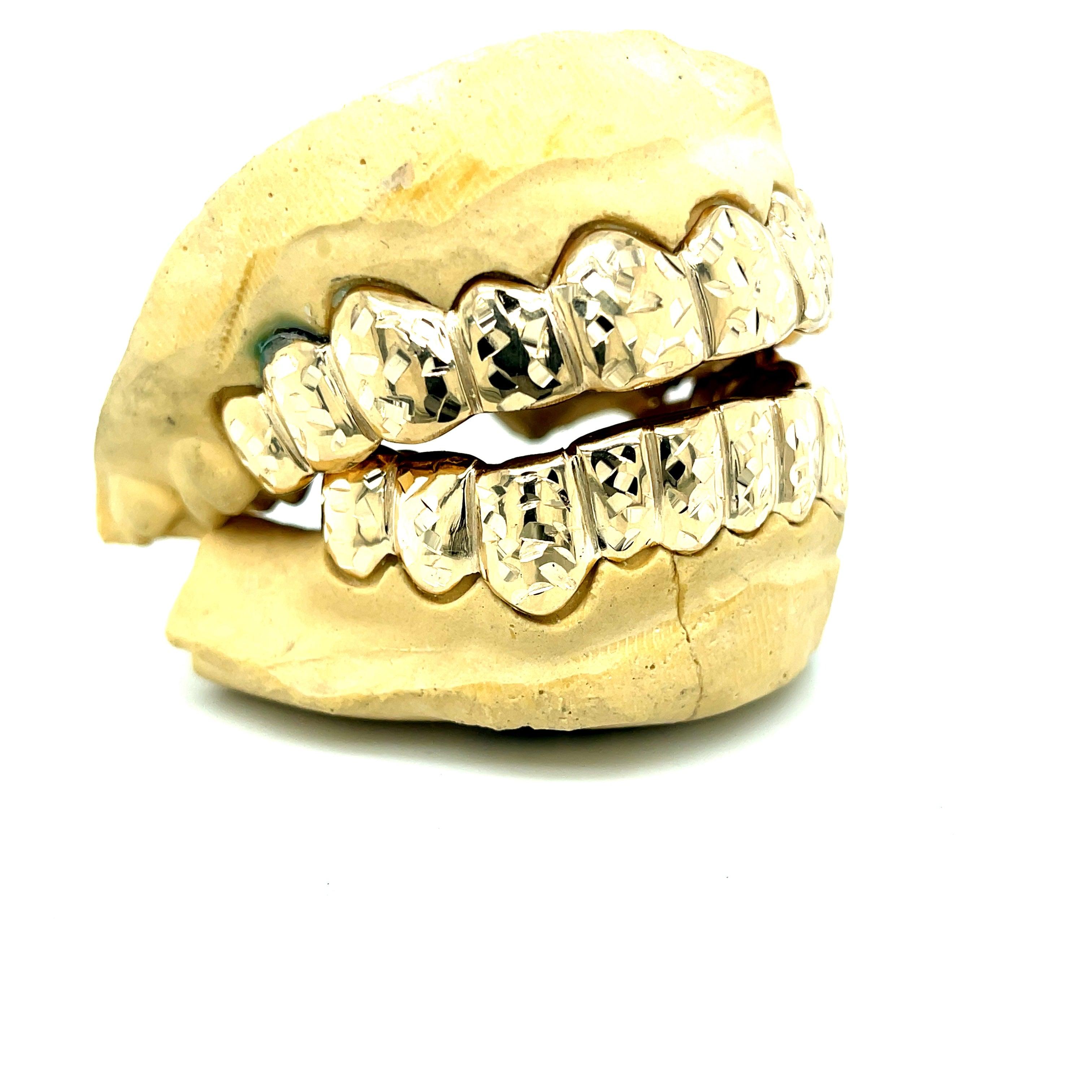 20pc Gold Leaf Cut Grillz - Seattle Gold Grillz