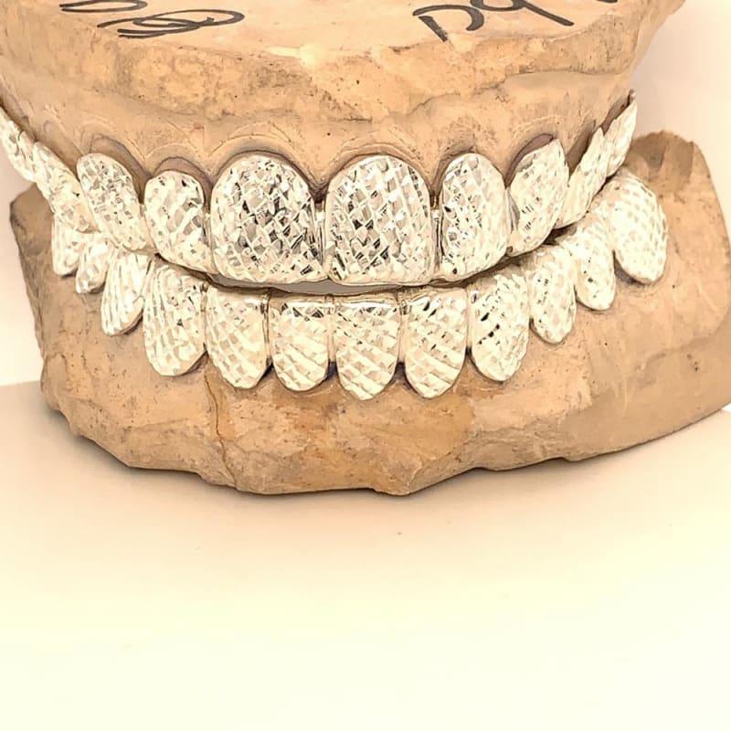 24pc Silver Snowflake Grillz - Seattle Gold Grillz