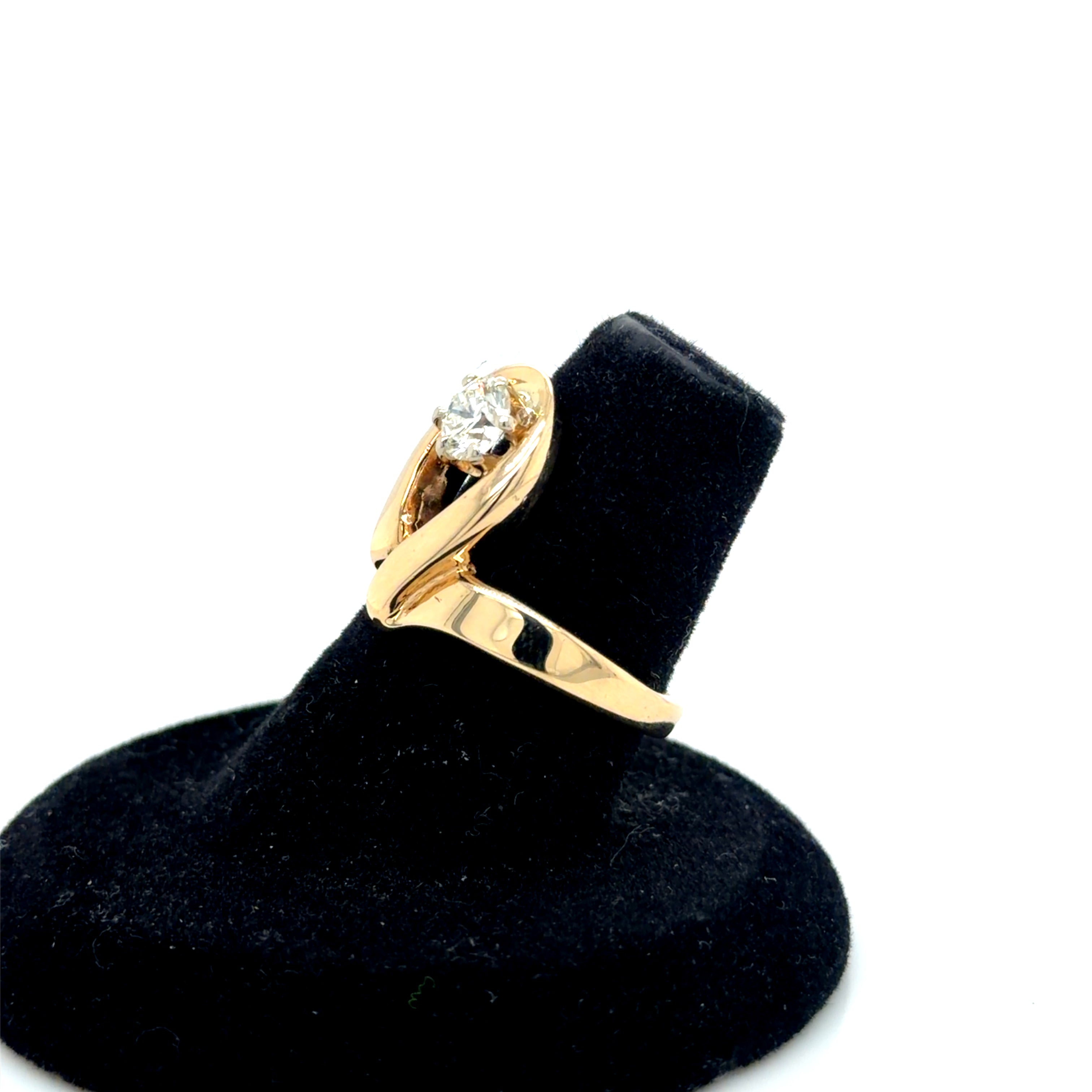 14k Gold Fancy Ring 5.9g