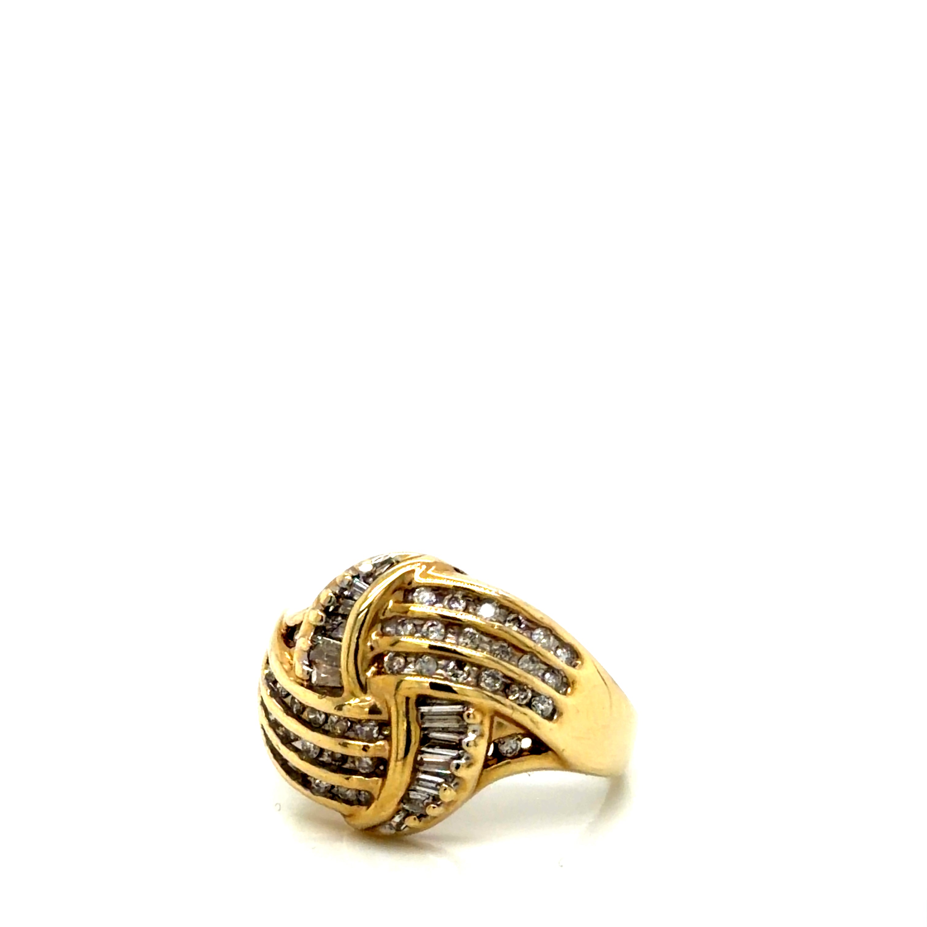 10k Yellow Gold Diamond Ring 3.69g