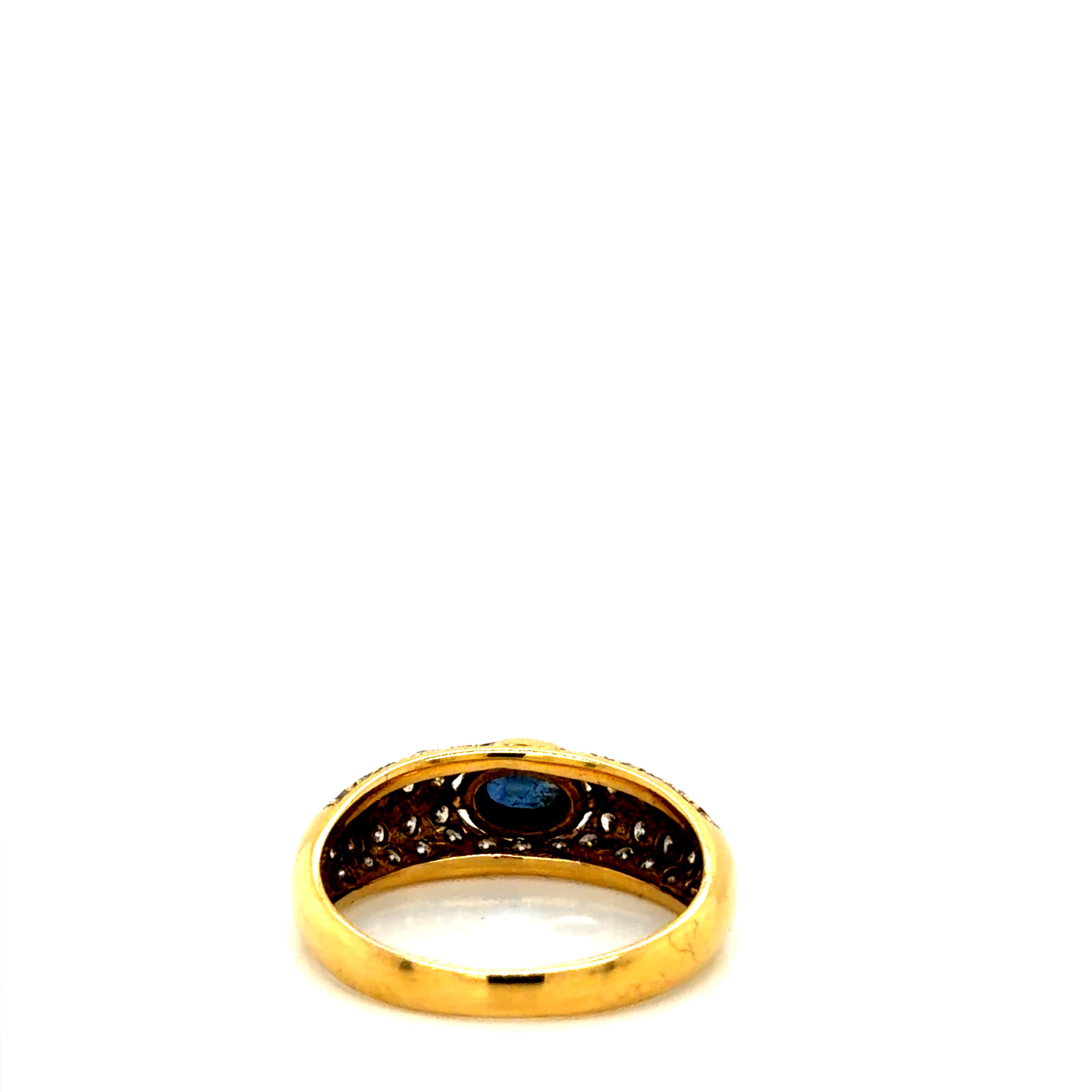 18k Gold Oval Sapphire Diamond Ring 3.4g