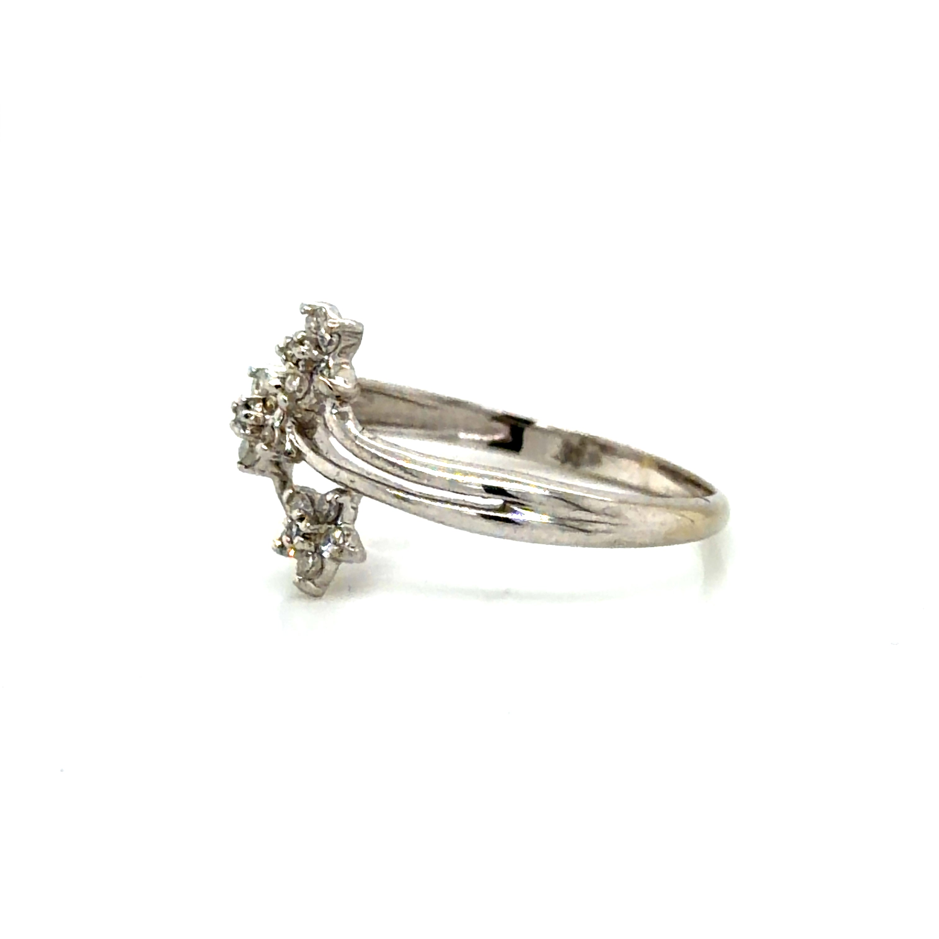 10k White Gold Diamond Star Ring