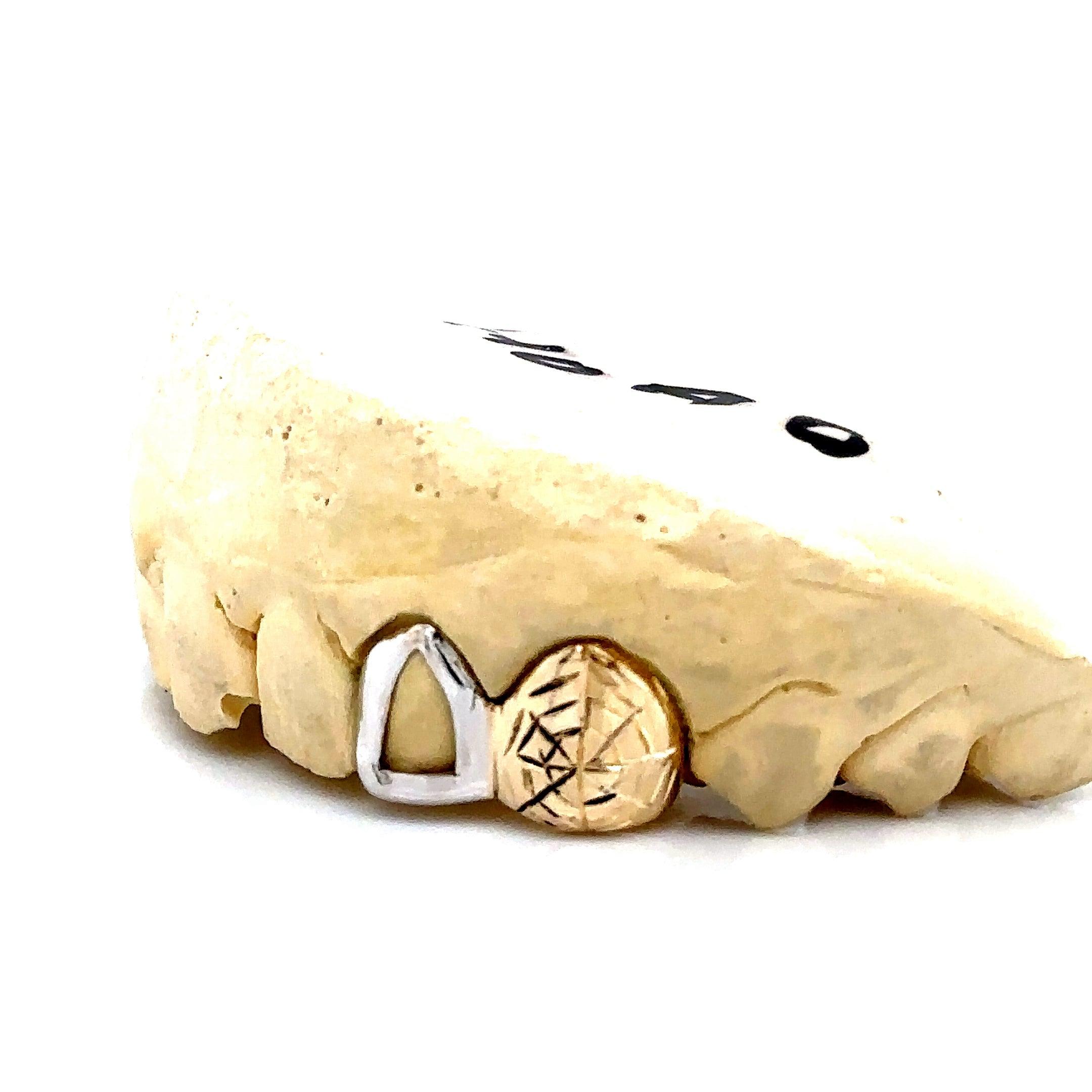 2pc Gold Spiderweb Cut Top Grillz