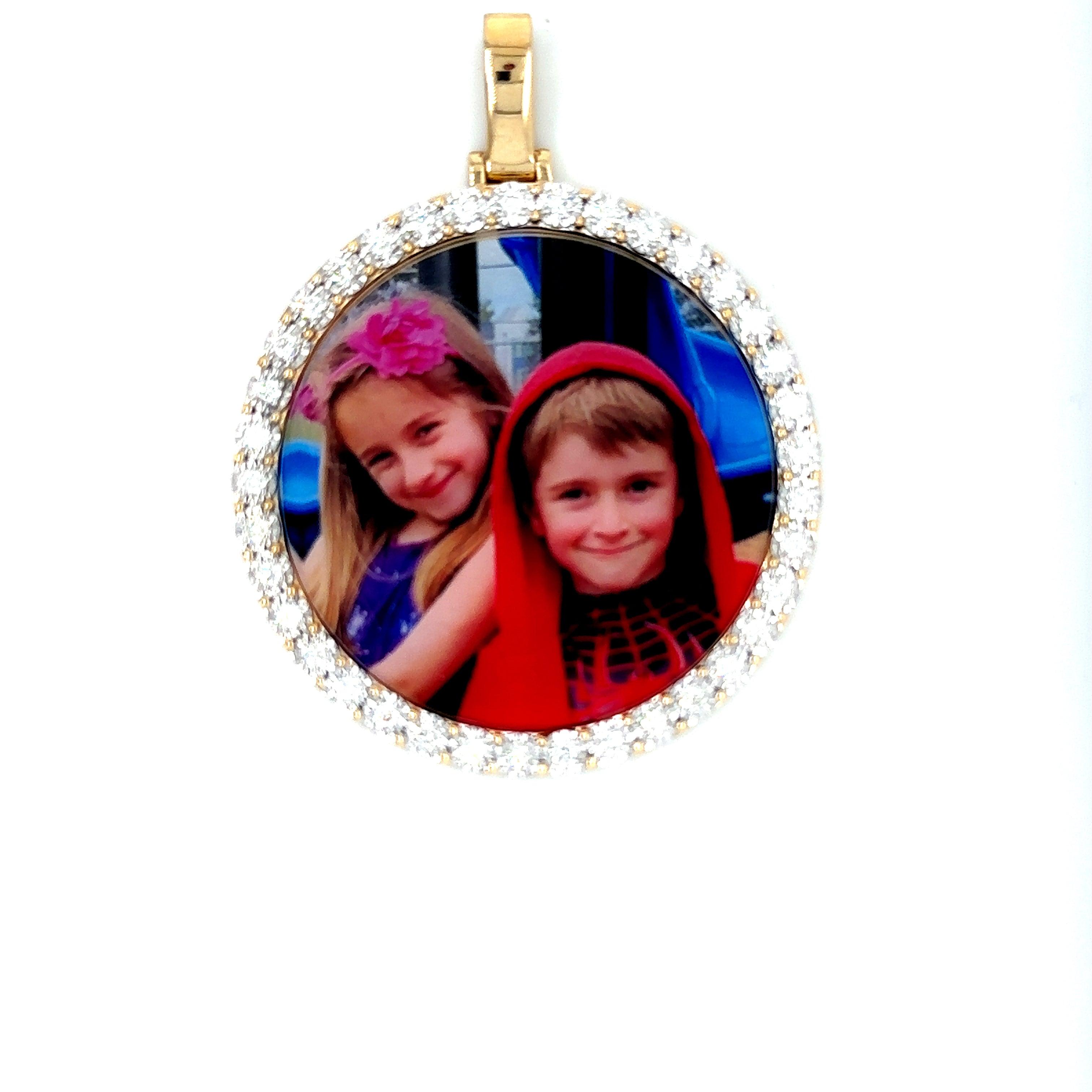 Gold Memory Picture Pendant